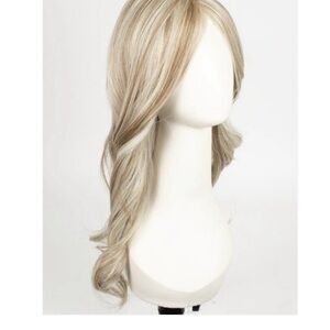 Raquel Welch Wig- Model Mode in Biscuit